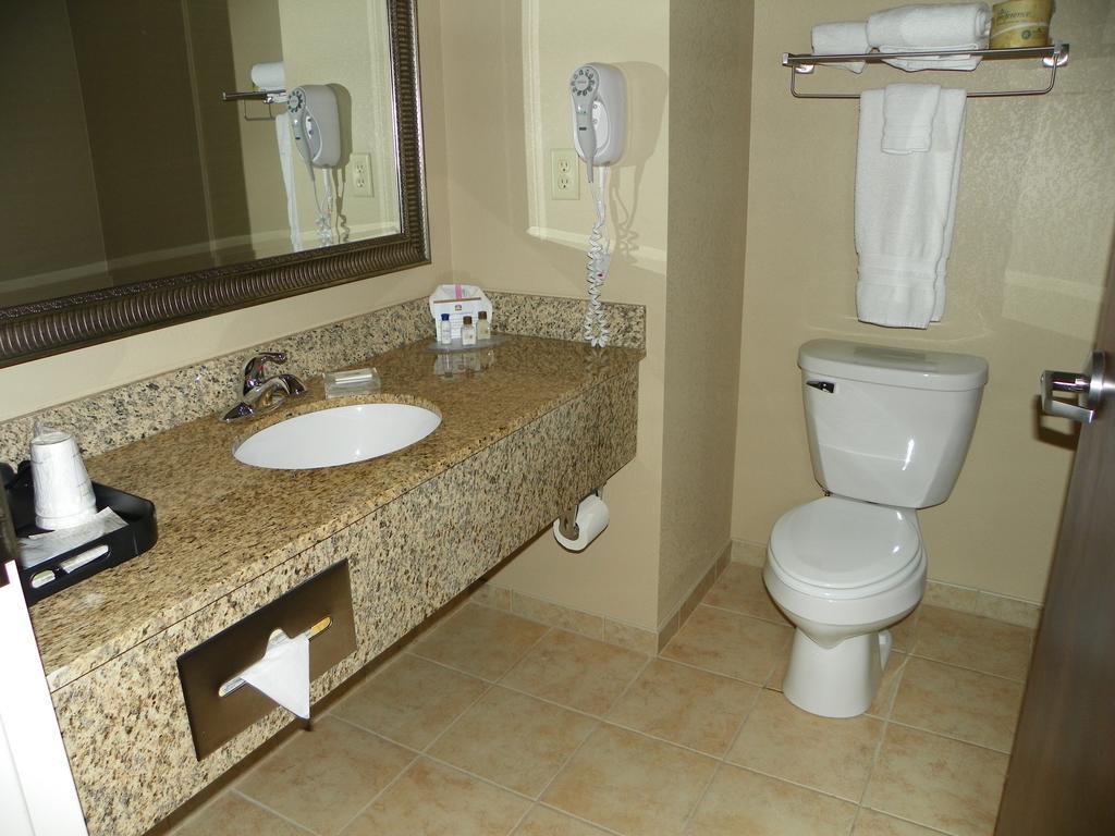 Best Western Plus Louisa Exterior foto